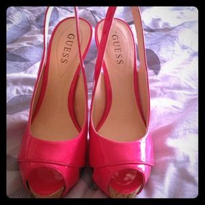 Pink Guess heels only wore a few times😊