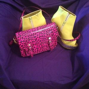 🎀💛SteveMadden Cheetah pink n purp handbag💛🎀