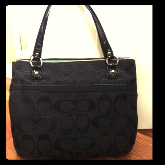 🚫TRADED🚫Coach poppy metallic outline tote