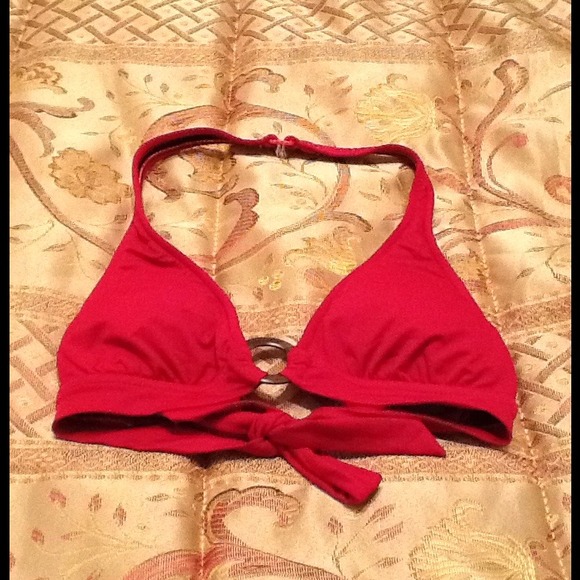 Red Swimsuits - Picture 3 of 4