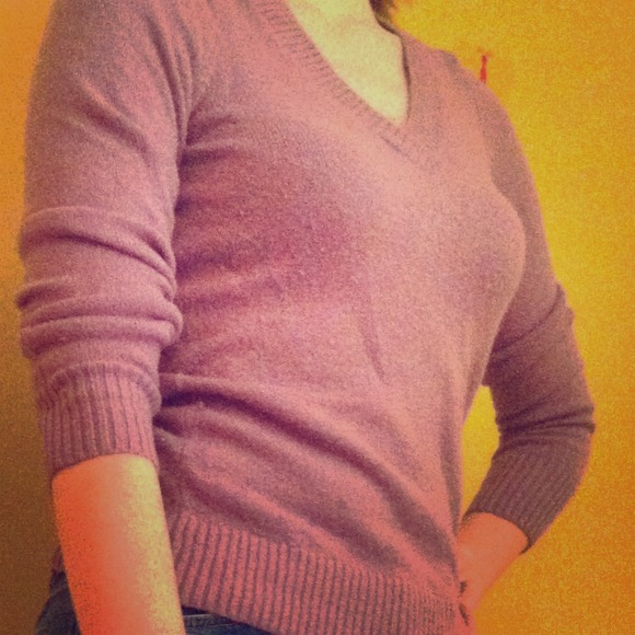 Gap v neck sweater