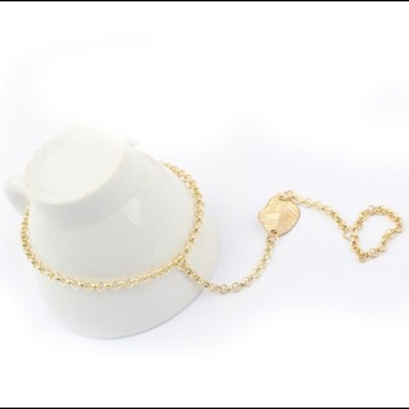 Stylish Leaf Ring Chain Bracelet