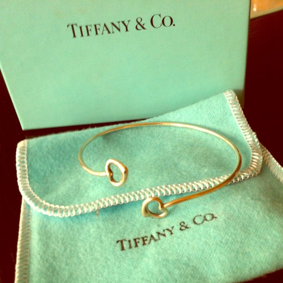 Tiffany & Co. Elsa Peretti double heart silver bangle - Picture 1 of 2