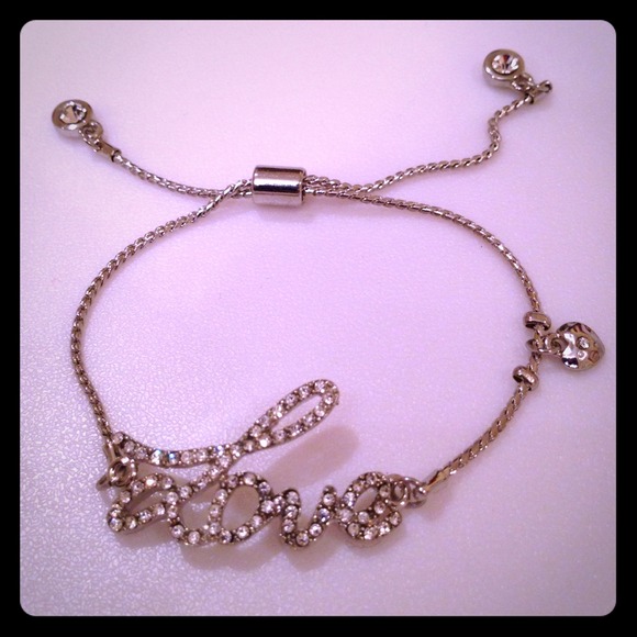 Oversized Love Bracelet