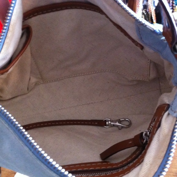 Sold!!👜💜😀 - Picture 2 of 3
