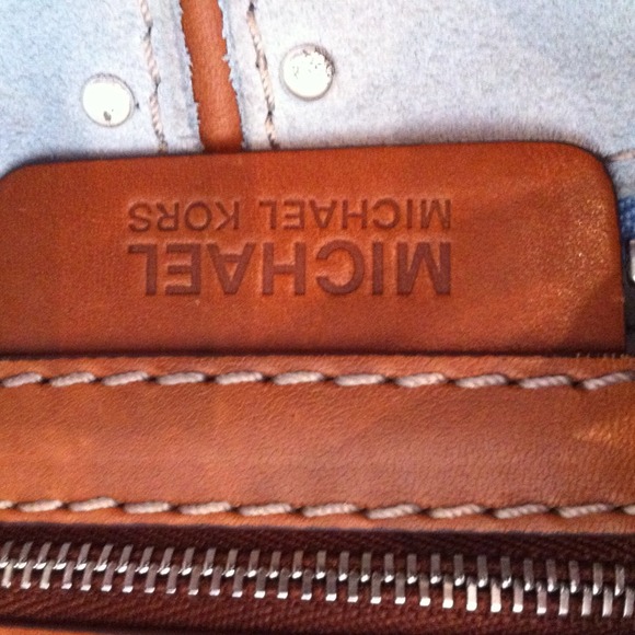 Sold!!👜💜😀 - Picture 3 of 3