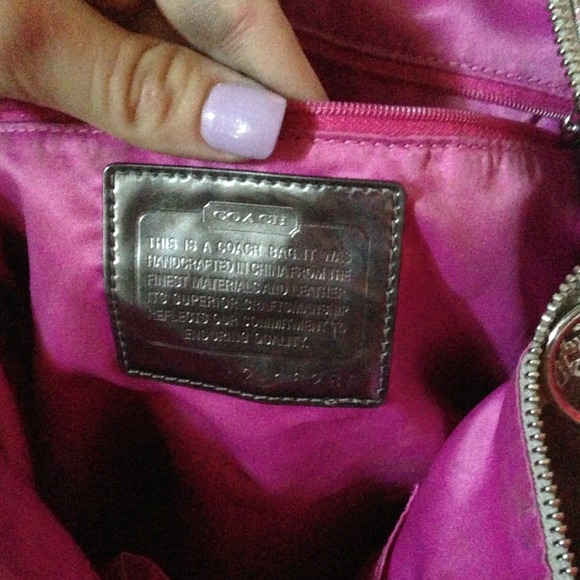 Pink Leather Coach Tote Bag - Stylish Everyday Shoulder Bag  Coach tote leather straps