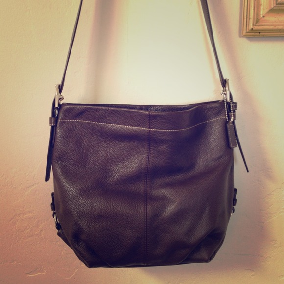 Coach Handbags - Huge ⬇️ in price! 🇺🇸 New auth Coach leather bag
