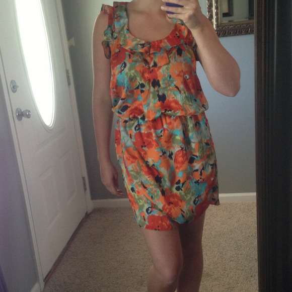 ***SOLD***. Abstract Floral Dress- Sz Small