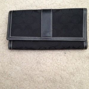 Vintage all black coach walet