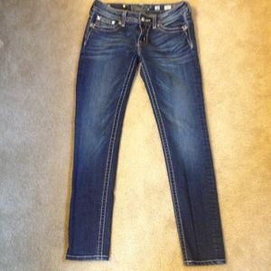 Miss Me skinny jeans sz28