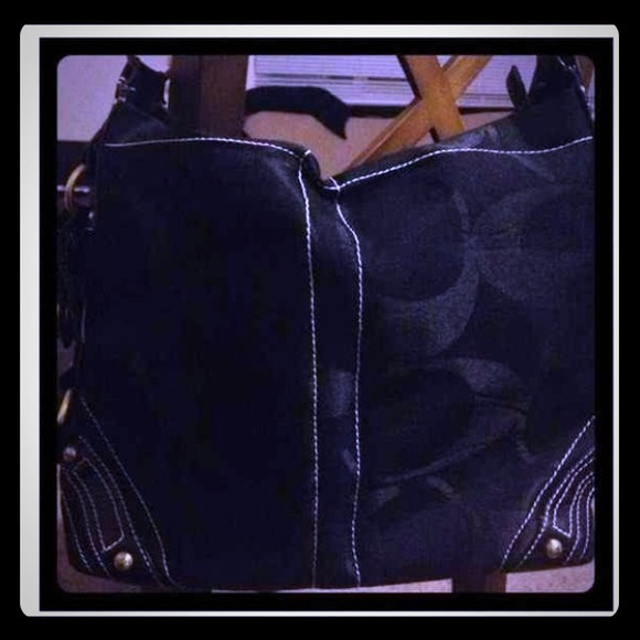 SOLD✨Reduced Coach Purse✨👜 - Picture 1 of 2