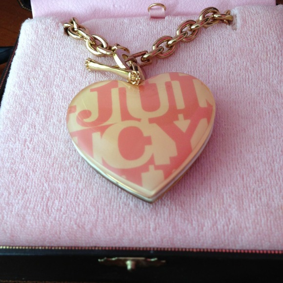 Juicy couture necklace ! Brand new - Picture 2 of 3