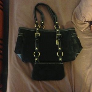 REDUCED! Coach medium size purse with change purse