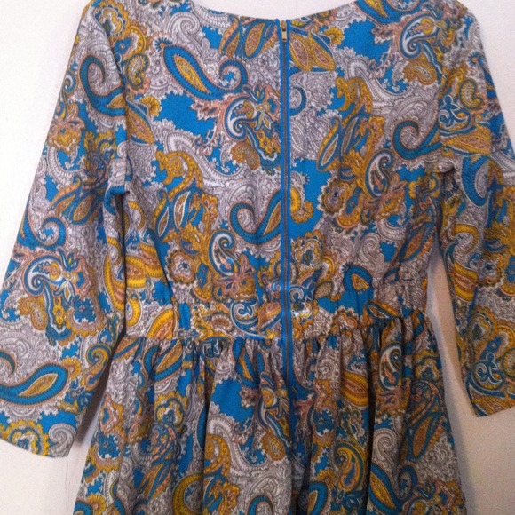 Teal and yellow paisley dress - Picture 2 of 2