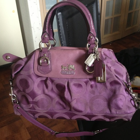 Coach handbag also a cross body!