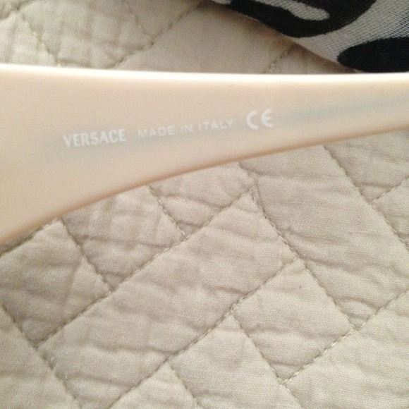 Versace glasses - Picture 3 of 4