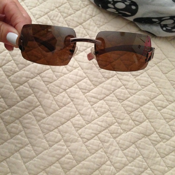 Chanel glasses - Picture 3 of 4