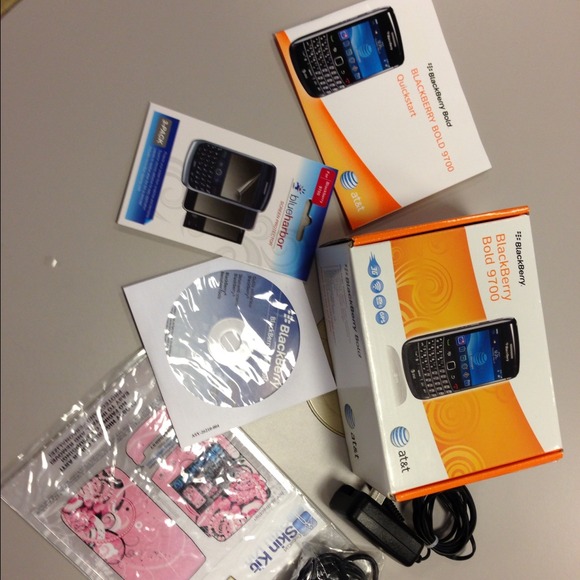 Blackberry Bold 9700 smartphone from AT&T.