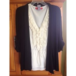 🚫SOLD🚫Black Cover Up Top