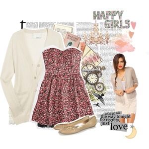 Strapless floral dress Cred: missellie