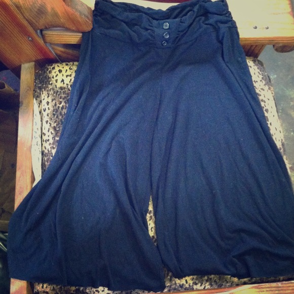 Cute gaucho capris