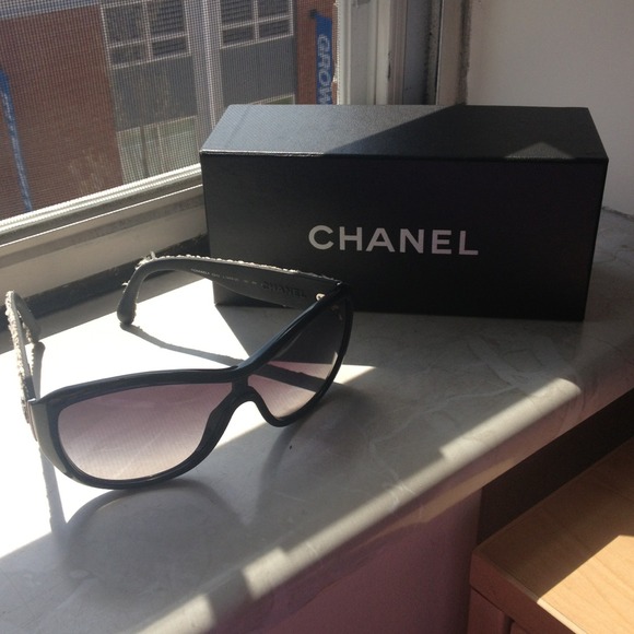 CHANEL Sunglasses - Brand new, never been worn!