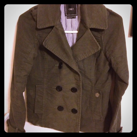 ⬇REDUCED⬇✨Lighter weight Obey Pea Coat✨