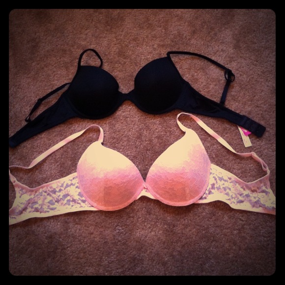 Victoria's Secret Accessories - 2 Victorias Secret Bras