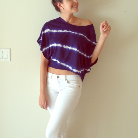 SOLDinBUNDLE  and White Crop Top Med