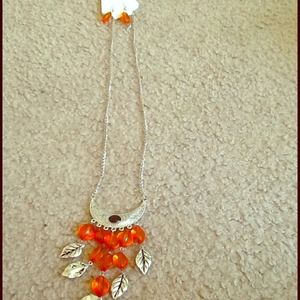 Necklace and earrings set