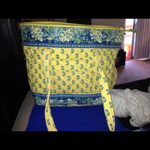 Vera Bradley tote **PRICE REDUCED**