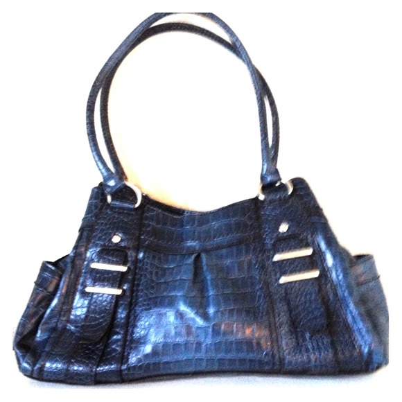 Medium Sized Blue Handbag!