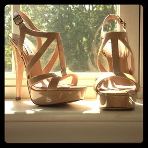 🚩🎉REDUCED PRICE🎉🚩 **BRAND NEW** Steve Madden