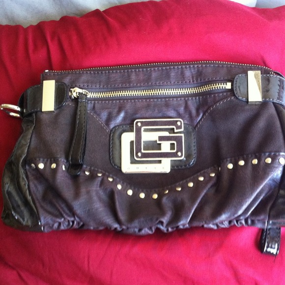 Guess clutch- used once - Picture 1 of 3