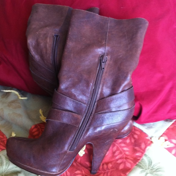 Jessica Simpson boots - Picture 2 of 2