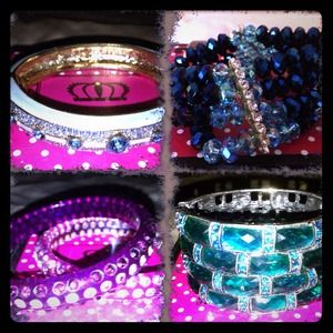 Buy 1 get 1🆓🌟Super Cute Crystal Bangle🎀🌟