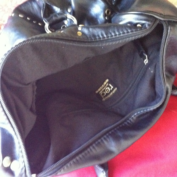 Black Marc ecko bag - Picture 2 of 2