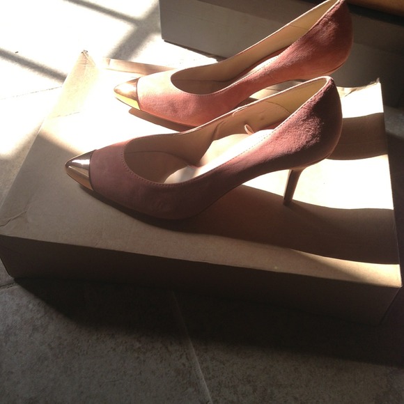 Zara pumps with cap toe *sold in bundle* - Picture 2 of 4