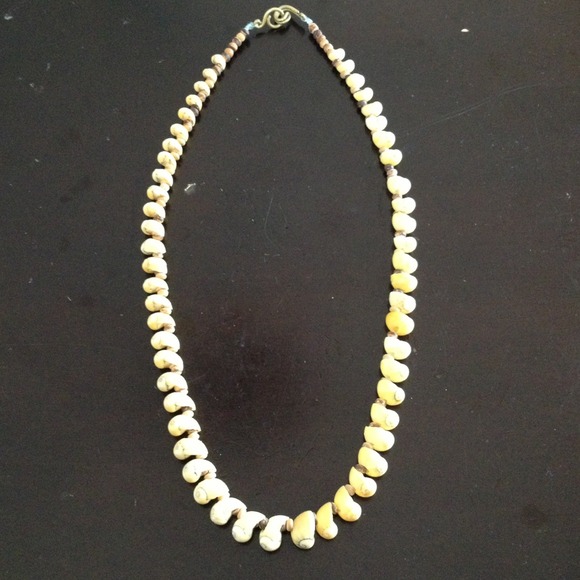 Hawaiian yellow shell necklace