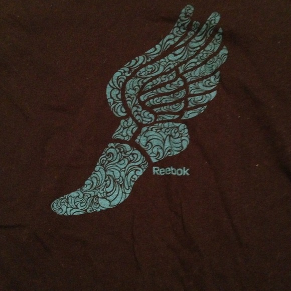 Reebok track t-shirt
