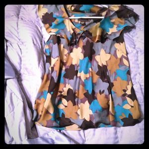 Sleeveless blouse