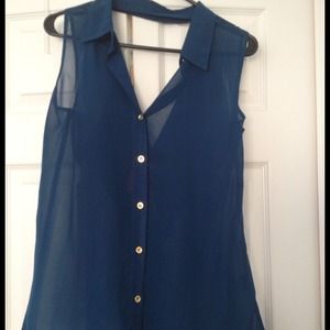 Sleeveless Teal Top with drop back (NWT)