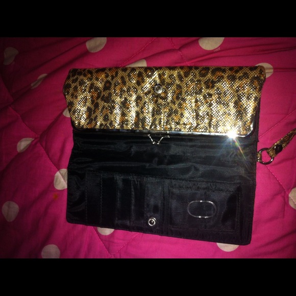 Leopard wallet / clutch. - Picture 3 of 3