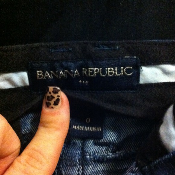 Banana republic knee length skirt - Picture 2 of 2