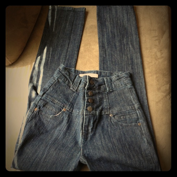 High wasted Denim!