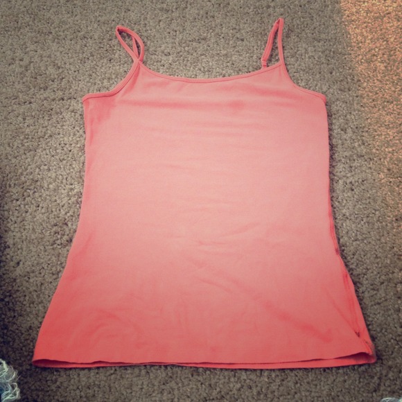 Cute coral tank top!