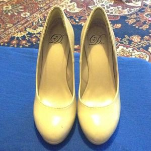 Nude pumps slightly worn reserved for @kcmogirl