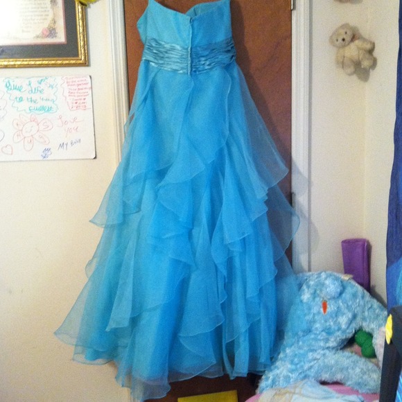 Pageant dress - Picture 2 of 2