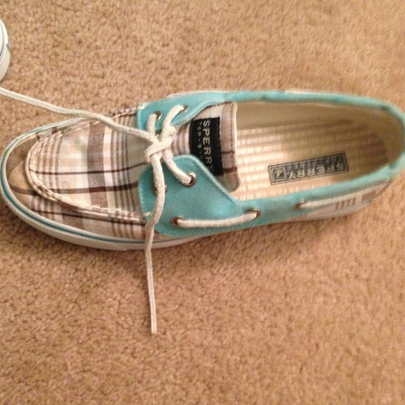 Sperrys - Picture 2 of 2